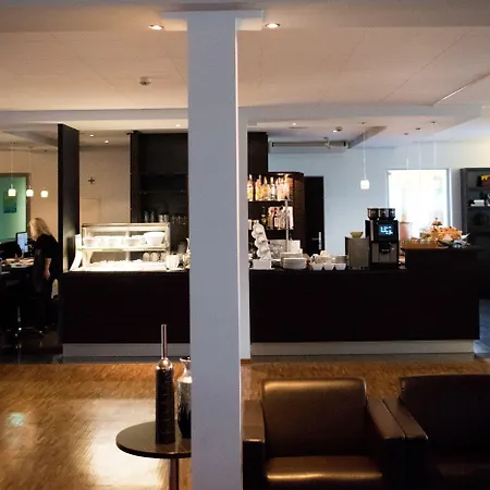 Citycentre, Sure Collection By Western Готель 3*