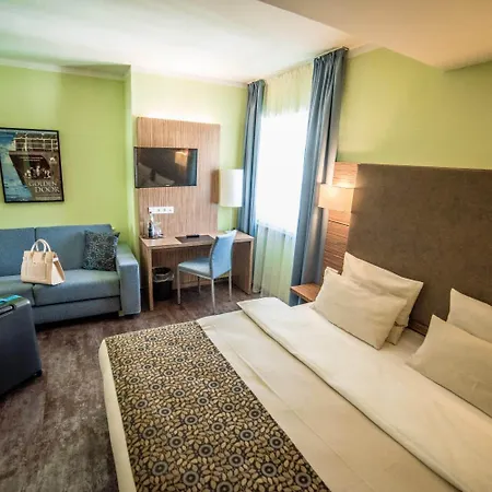 Citycentre, Sure Collection By Western Hotel Ratisbona
