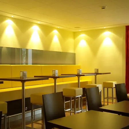 Citycentre, Sure Collection By Western Hotel Ratisbona